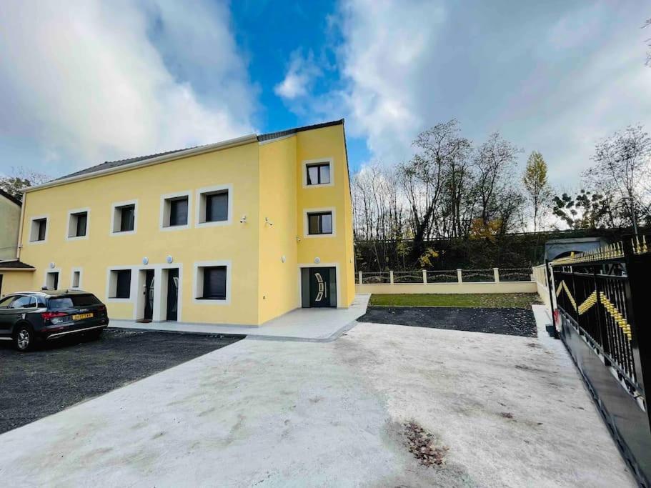 Masion Belle Vue Apartment Сарсел Екстериор снимка