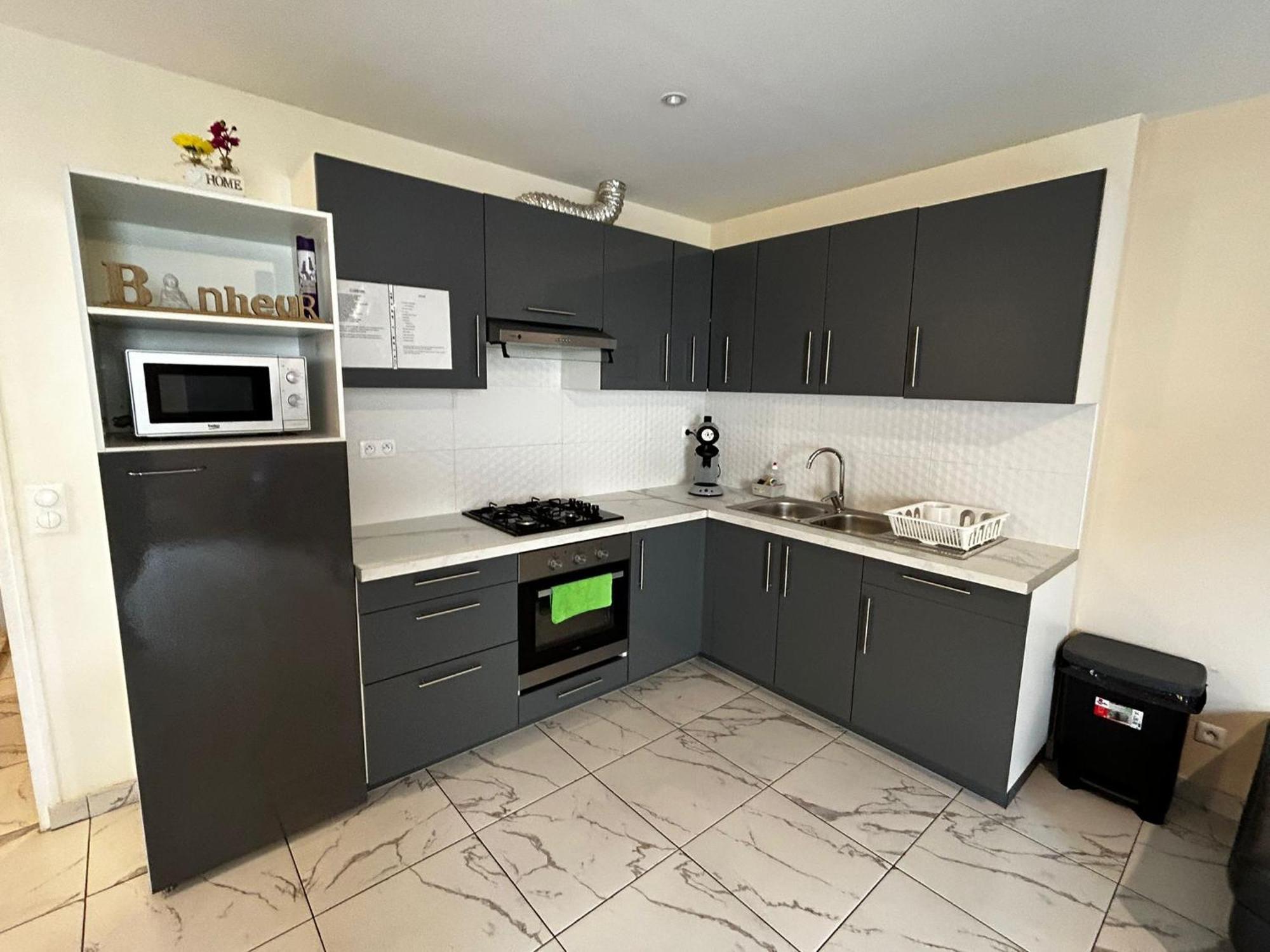Masion Belle Vue Apartment Сарсел Екстериор снимка