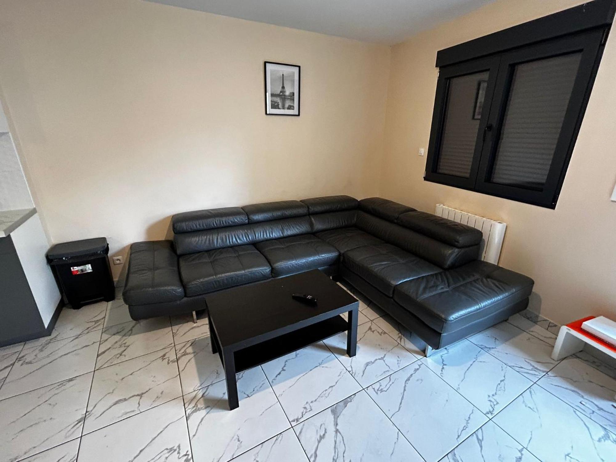 Masion Belle Vue Apartment Сарсел Екстериор снимка